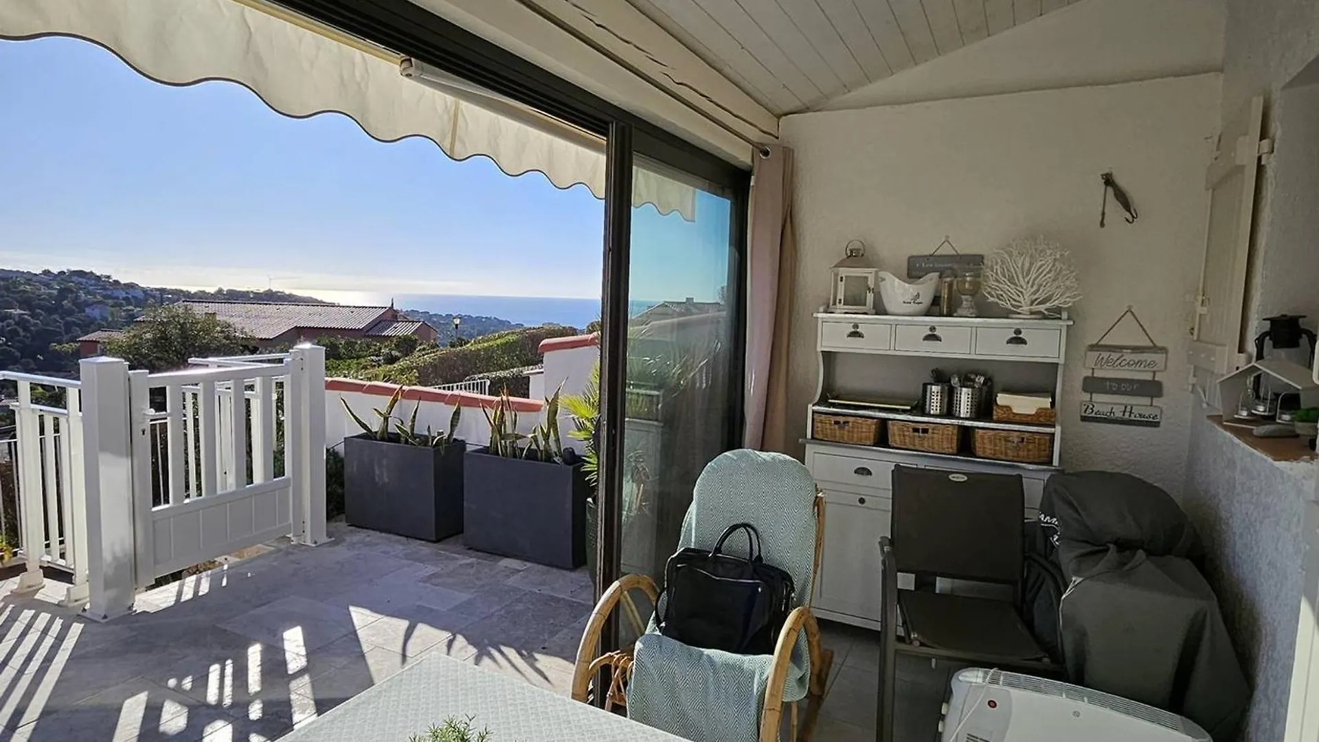 Villa Maison Mitoyenne T3 Avec Piscine, Clim, Parking, Animaux Acceptes - Fr-1-768-21 Les Issambres
